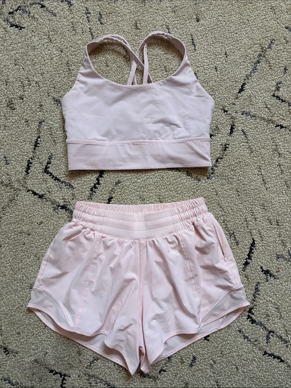 Lululemon set Pink Blush Matching Set - Size 4/6 - Hotty Hot + Free To